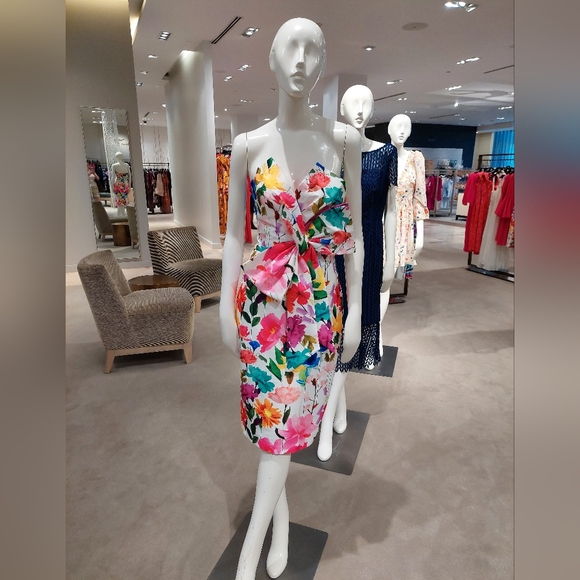 Floral dress - Picture 1 of 4